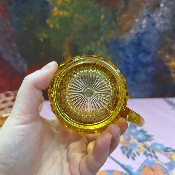 VTG Yellow Amber Depression Glass Cubist Creamer and Sugar Set - Picture 4 of 8